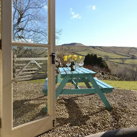 3 Gill Edge Cottages Holiday home Countersett
